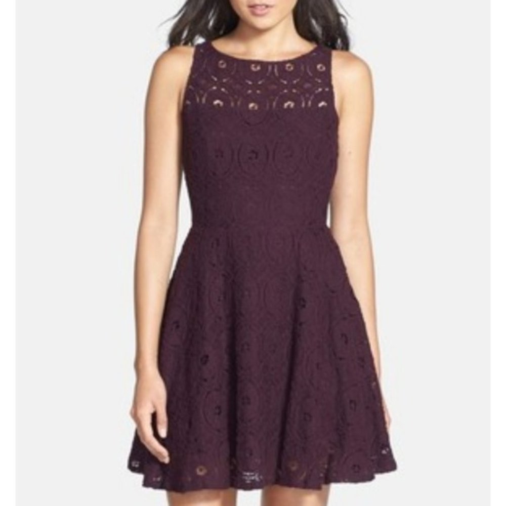 NWT BB Dakota Renley Lace Fit & Flare Skater Dress Burgundy Sz 6